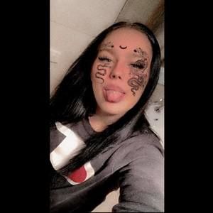 Meet your Posher, Marissa